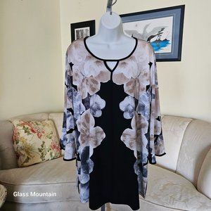 TanJay Plus 1X Floral Pull-Over Tunic Style Women's Blouse with 3/4 Sleeves